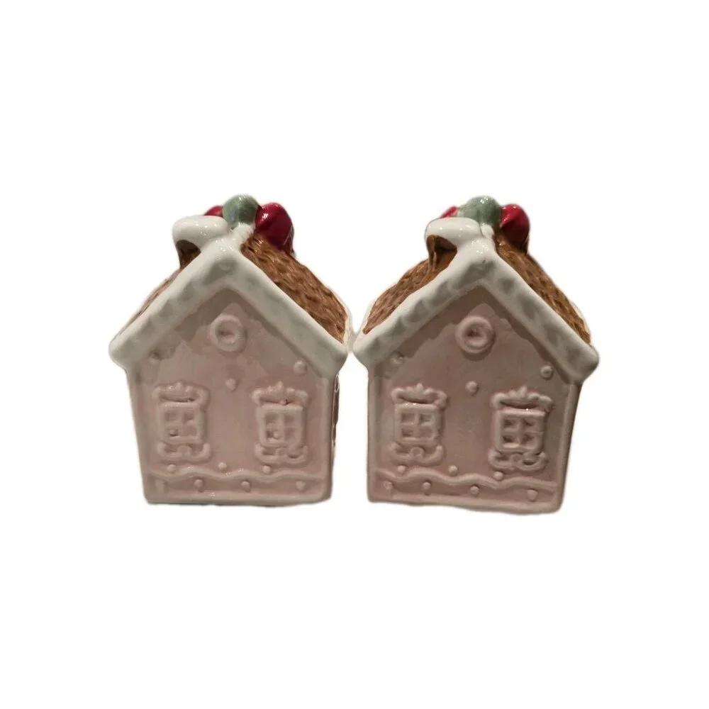 New Christmas Gingerbread House Salt & Pepper Shakers Salt N Pepper Dinning Set